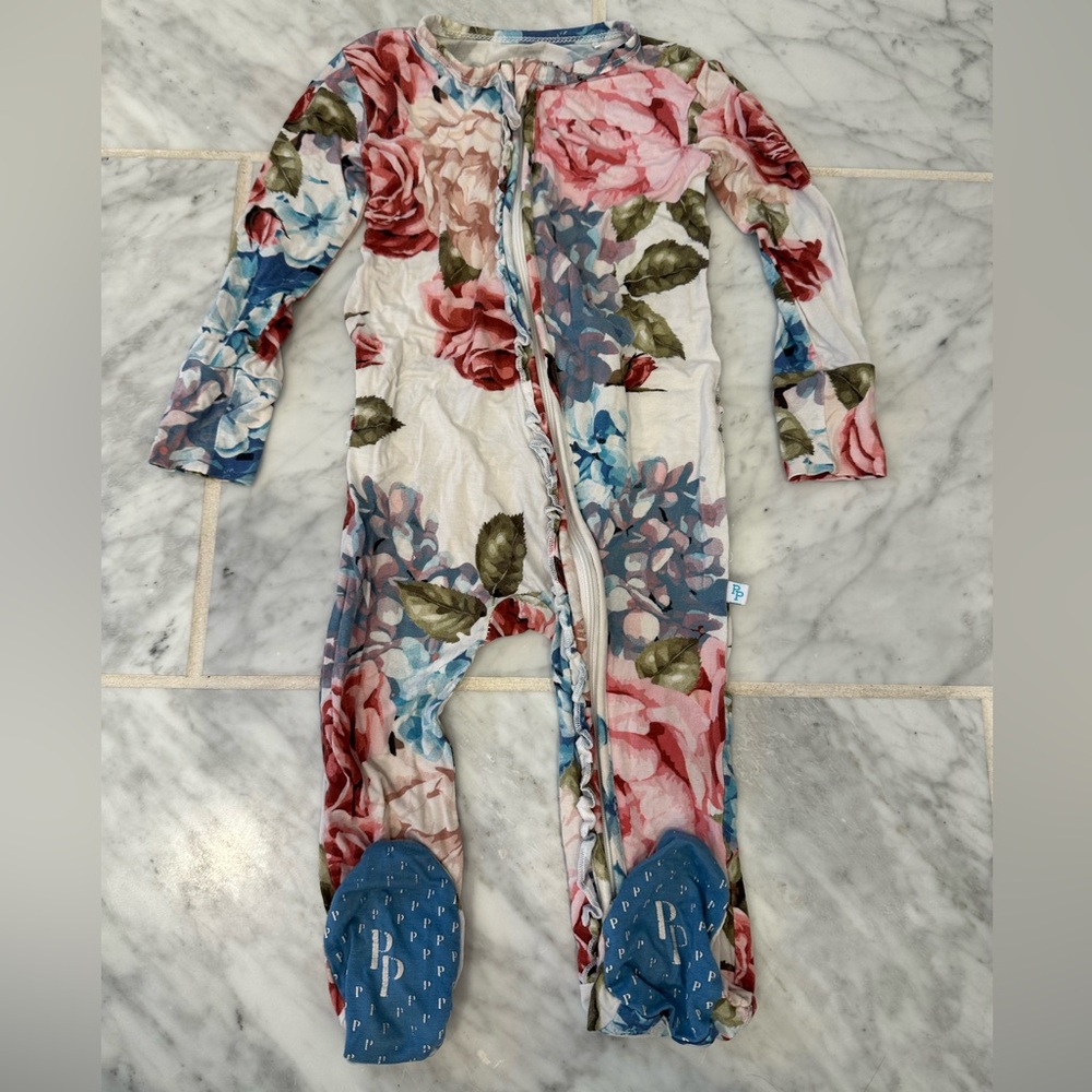 Posh Peanut Hydrangea Floral Pajama